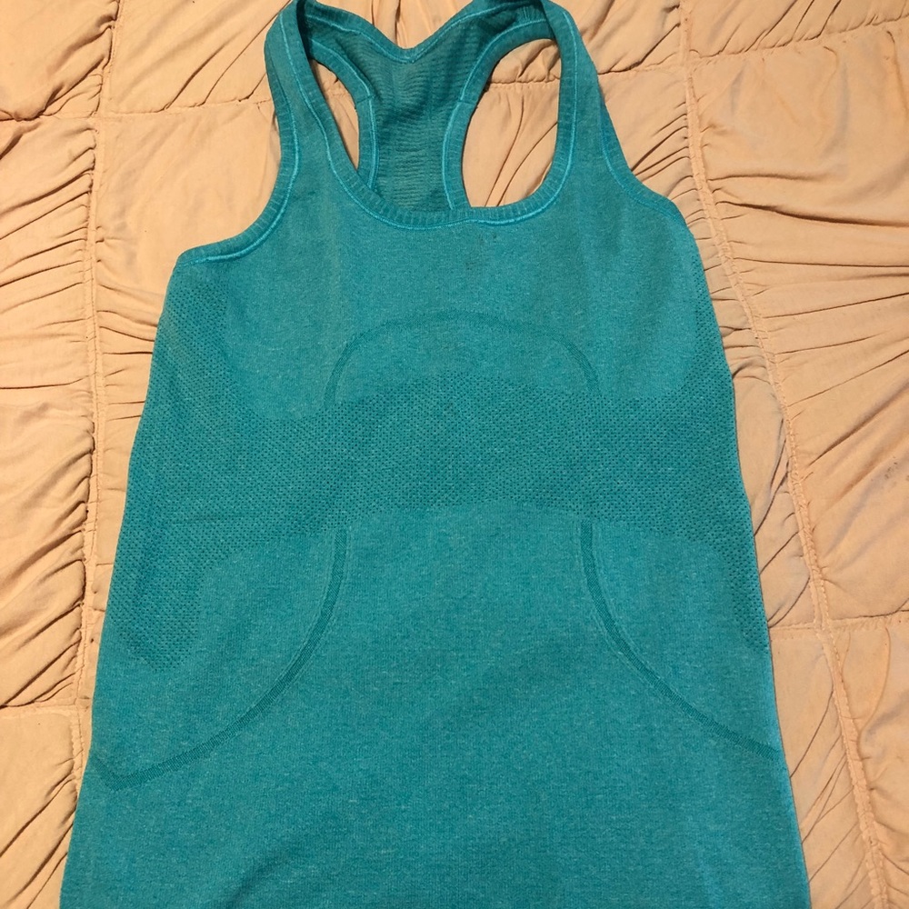 Lululemon swiftly tech razor back